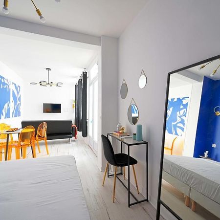 Modern Large Studio Apartment For 3 Paris Bagian luar foto